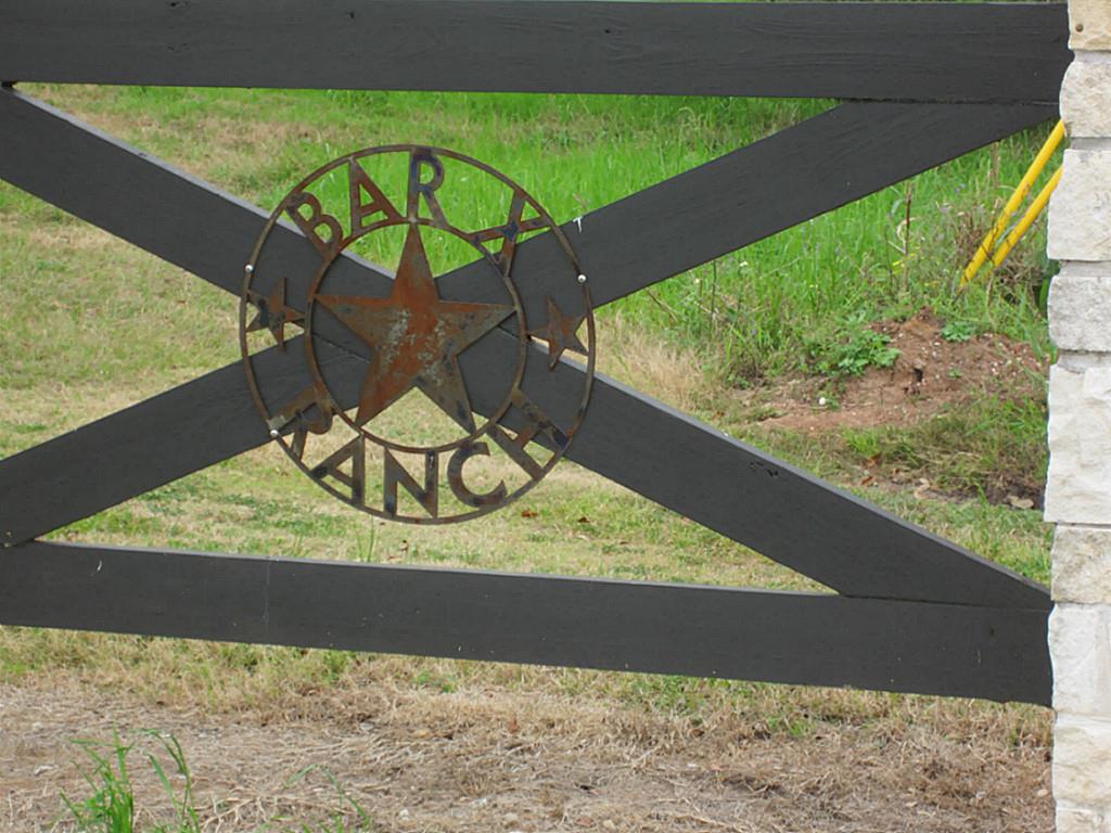 0 Lariat Court, Angleton, TX 77515