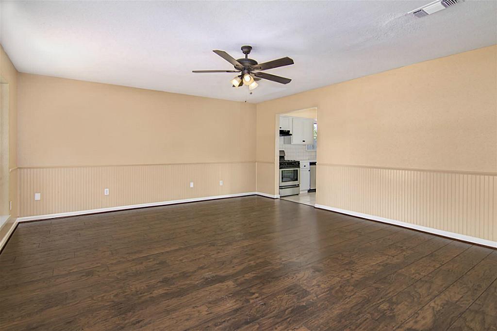 260 Bastrop Street, Angleton, TX 77515