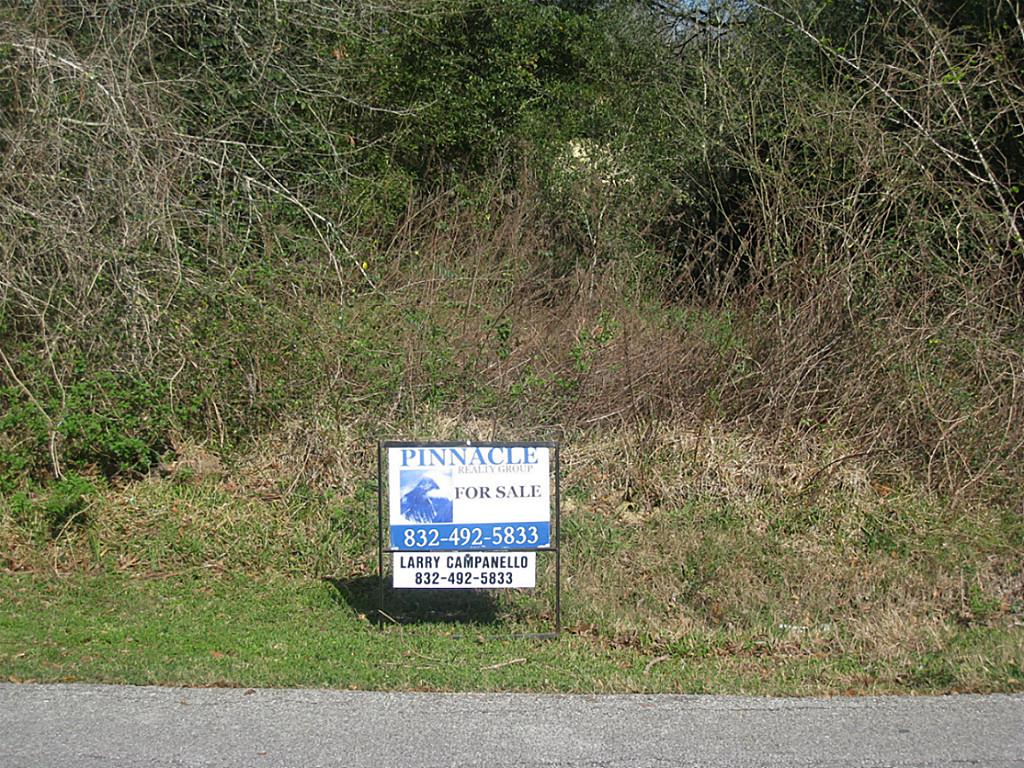 0000 8th Street, Bacliff, TX 77518