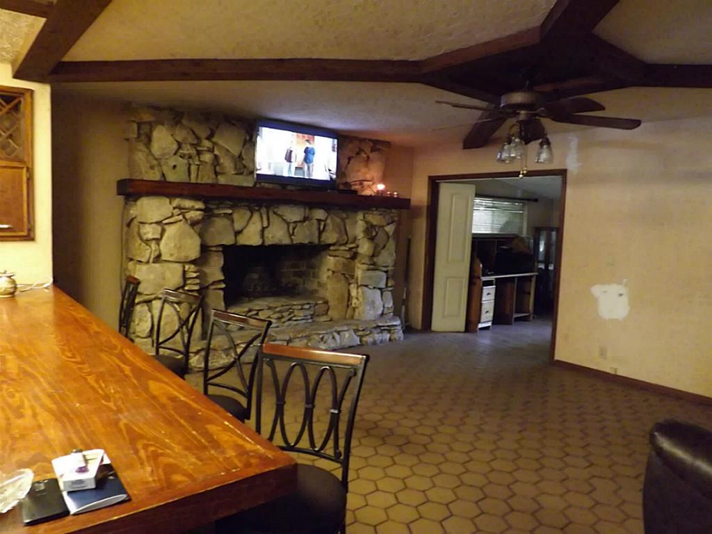 3322 Derrick Street, Bacliff, TX 77518