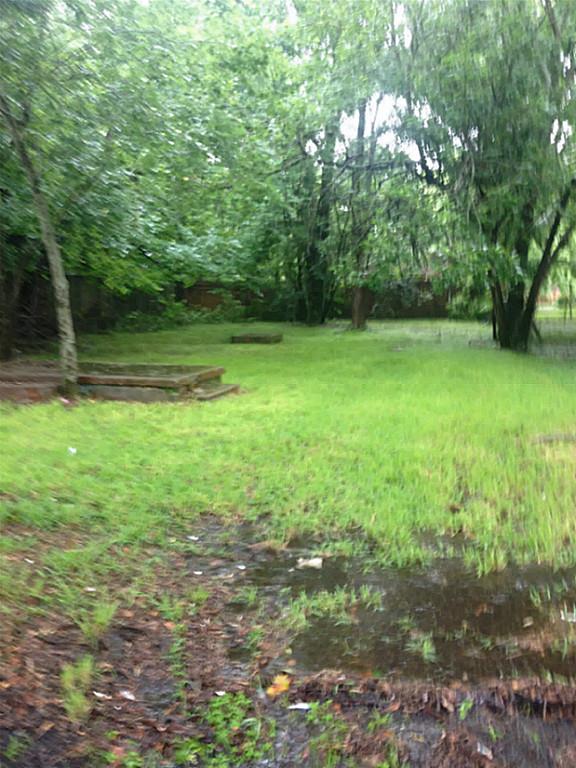 509 E Fayle, Baytown, TX 77520