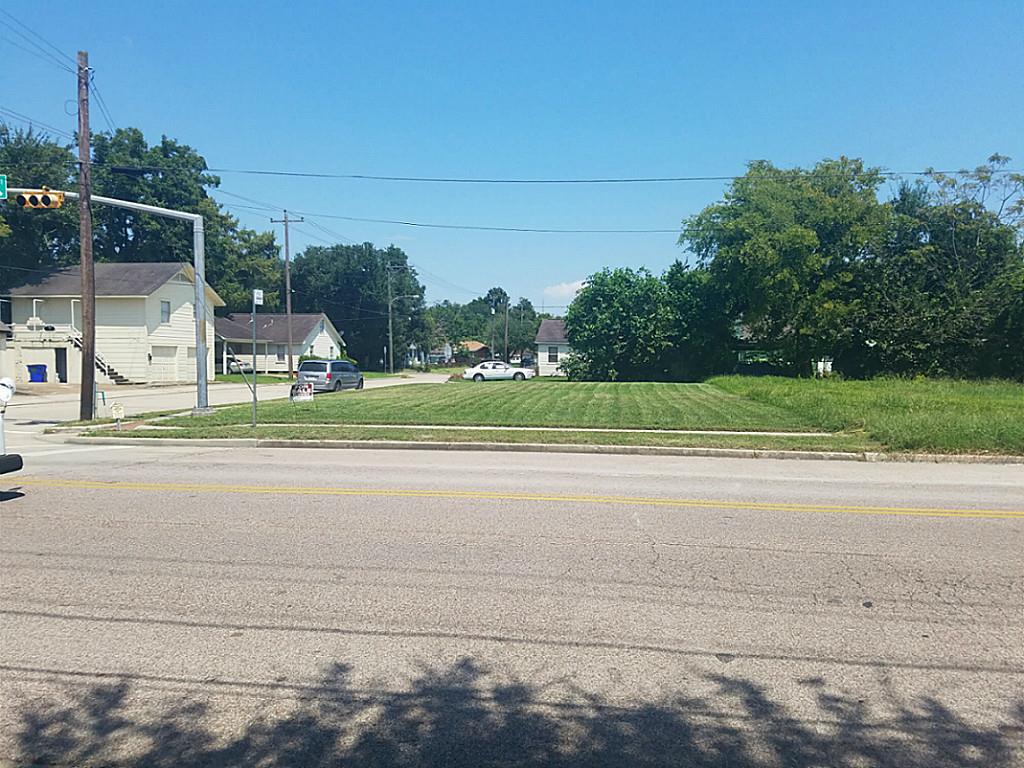 500 N 4th, Baytown, TX 77520