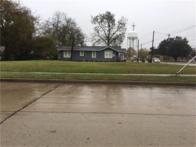 500 N 4th, Baytown, TX 77520