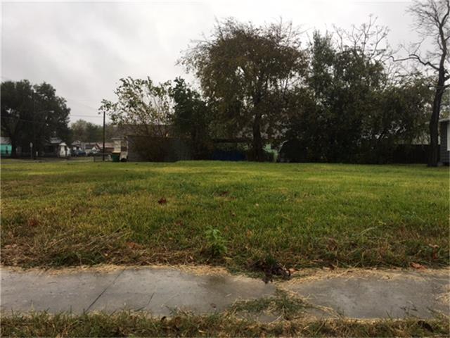 500 N 4th, Baytown, TX 77520