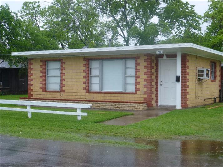 98 Cabaniss Avenue, Baytown, TX 77520