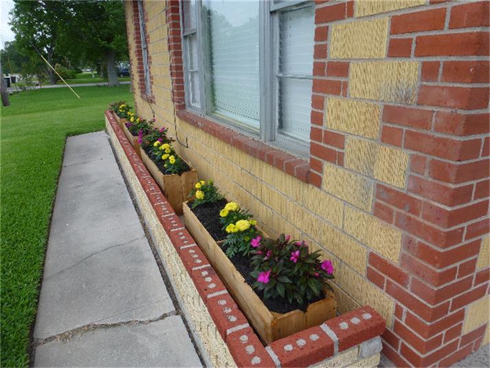 98 Cabaniss Avenue, Baytown, TX 77520