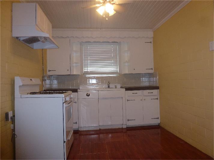 98 Cabaniss Avenue, Baytown, TX 77520