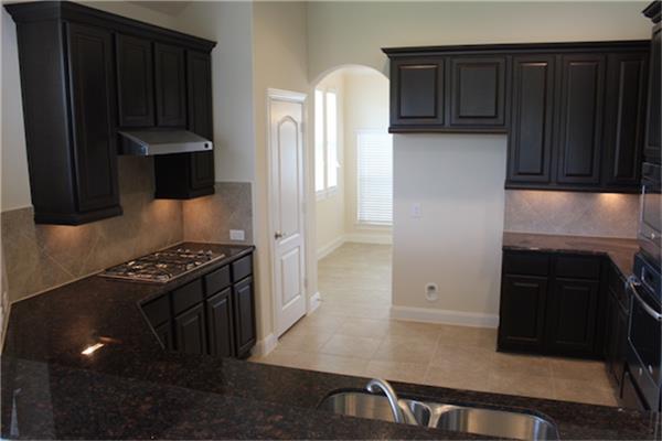 15323 Icet, Mont Belvieu, TX 77523