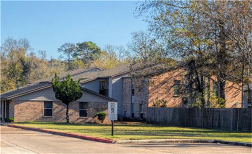 1907 N Winfree, Dayton, TX 77535