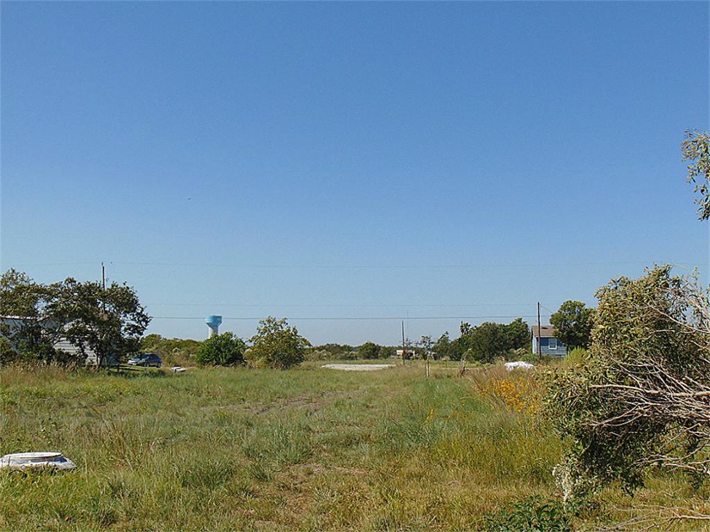 300 Blk 17TH STREET #4-7, San Leon, TX 77539