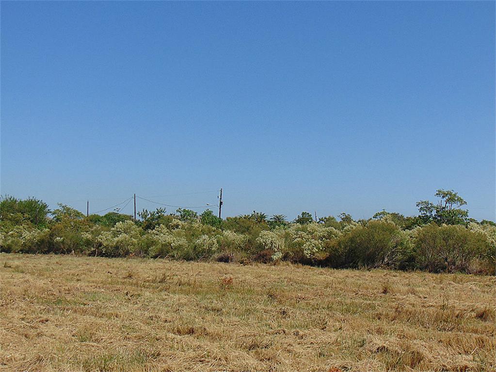 300 Blk 17TH STREET #8-11, San Leon, TX 77539