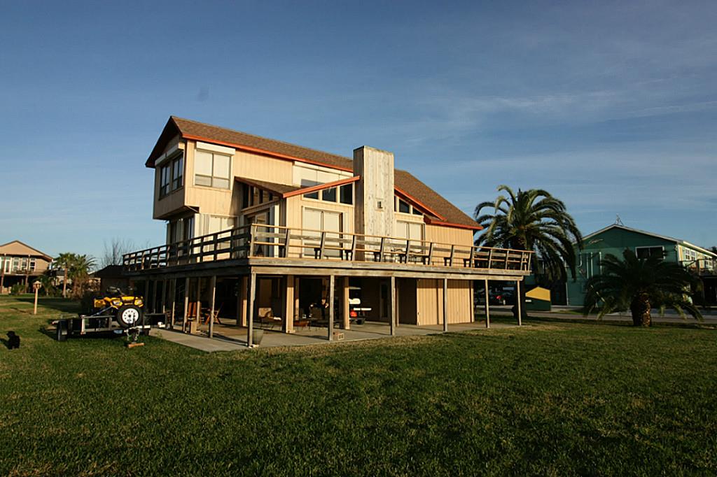 1002 5th Street, San Leon, TX 77539