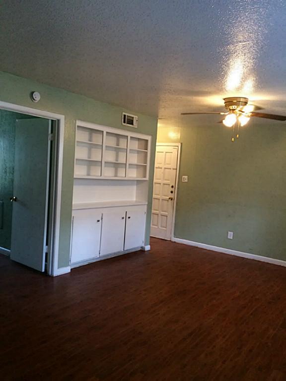 600 Deats, Dickinson, TX 77539