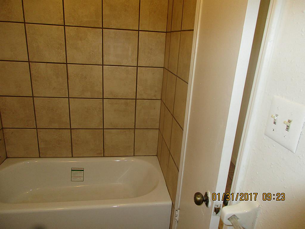4901 38th Street, Dickinson, TX 77539