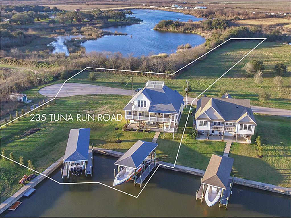 235 Tuna Run Road, Freeport, TX 77541