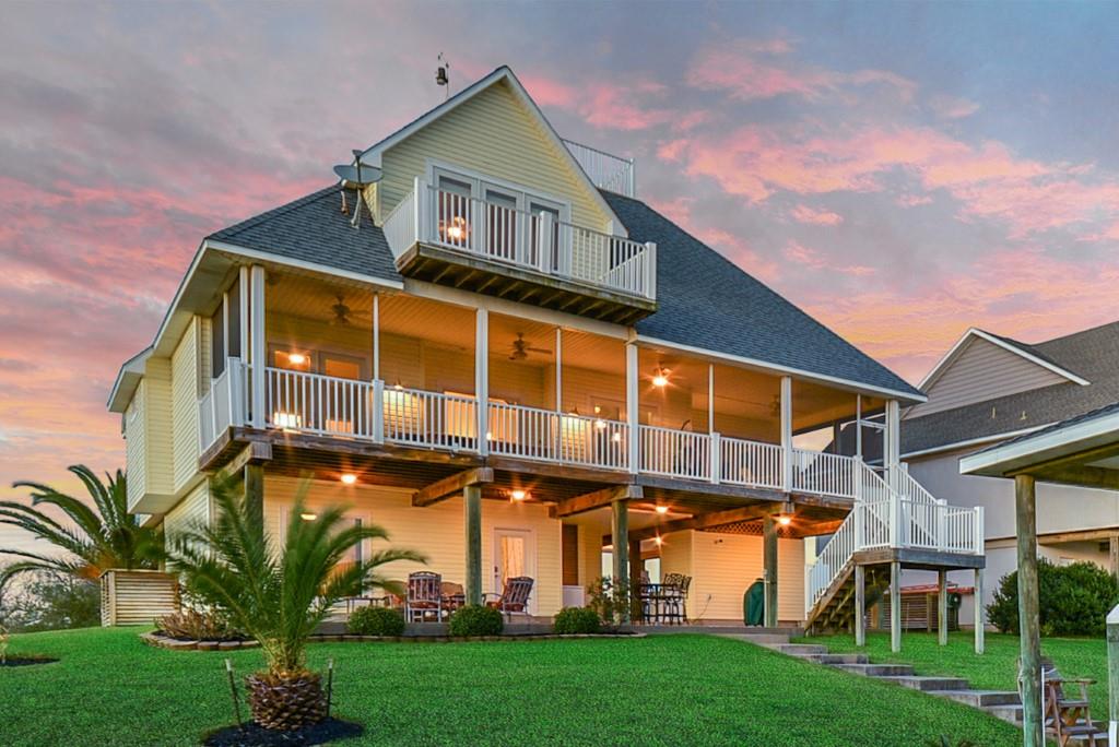 235 Tuna Run Road, Freeport, TX 77541