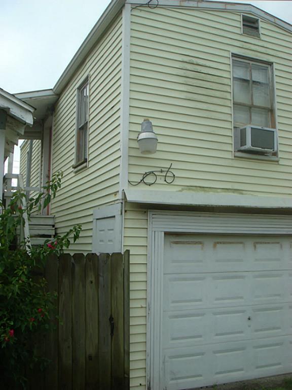 2413 34th Street, Galveston, TX 77550