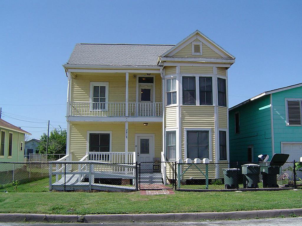2818 Avenue R, Galveston, TX 77550