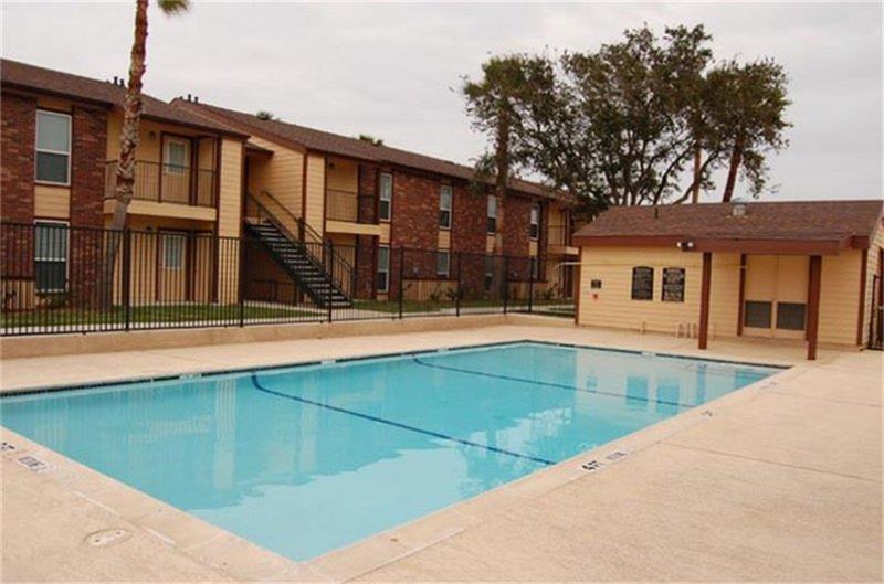 7200 Heards Lane, TX 77551