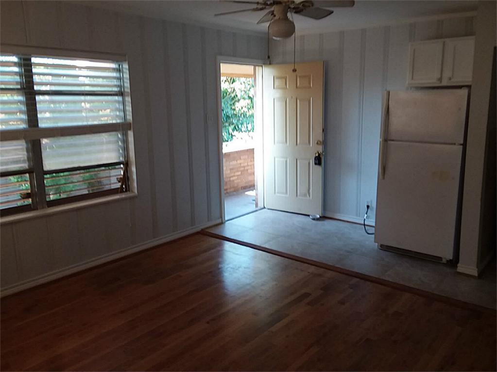 2516 46th Street, Galveston, TX 77551