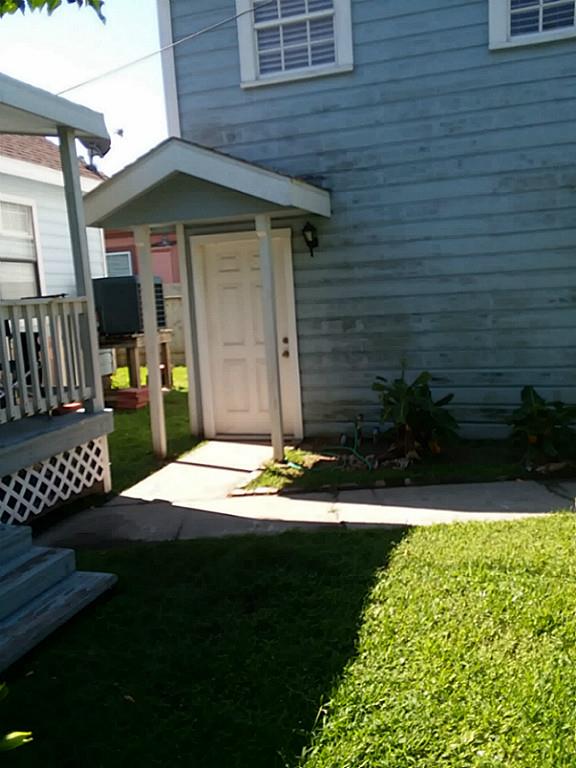 1301 Milam Drive, Galveston, TX 77551
