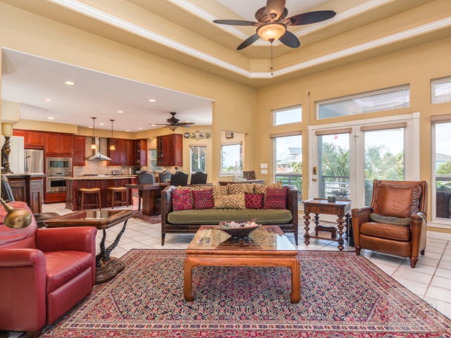 4239 Santiago Circle, Galveston, TX 77554