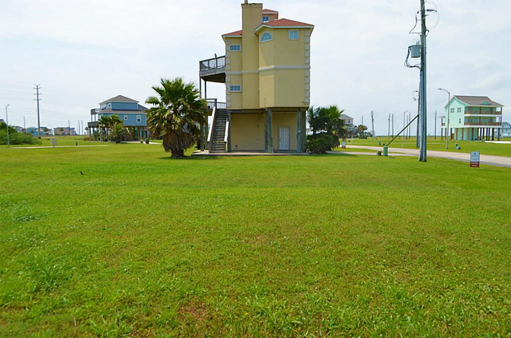 Lot 30 Monterey Court, Galveston, TX 77554
