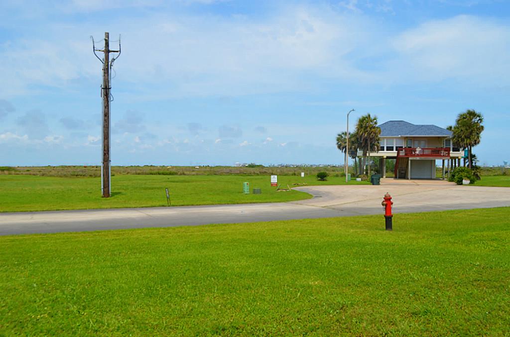 Lot 29 Monterey Court, Galveston, TX 77554
