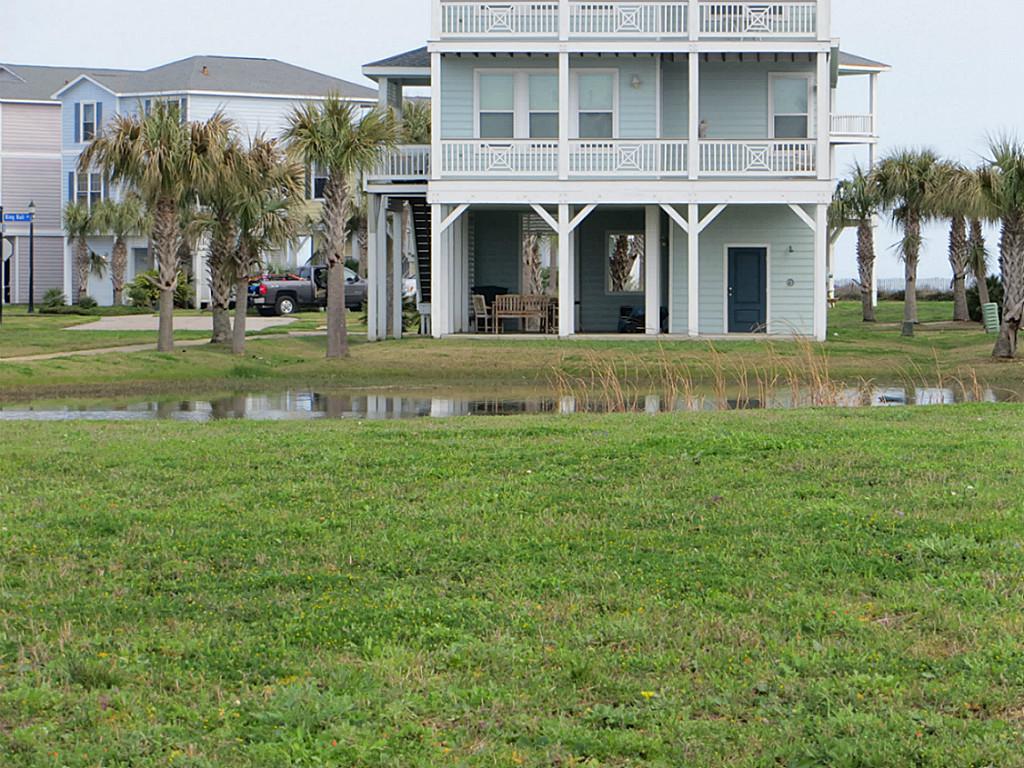 4123 Royal Tern Lane, Galveston, TX 77554