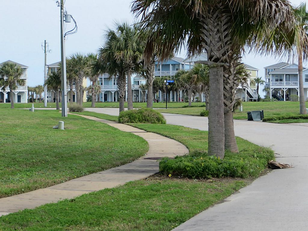 4123 Royal Tern Lane, Galveston, TX 77554