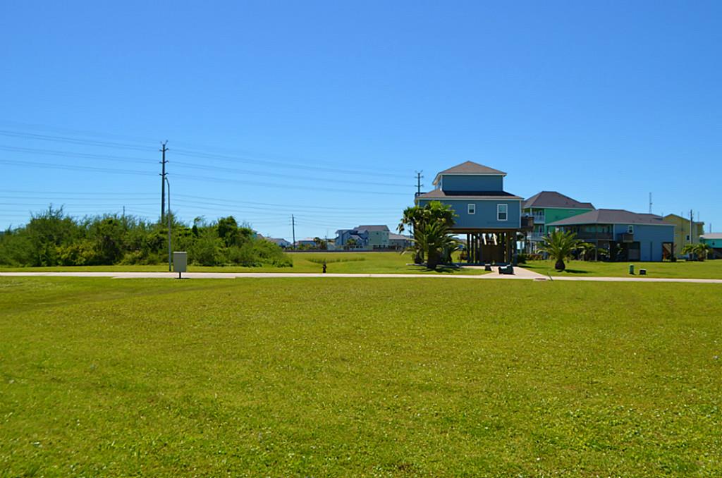 Lot 33 Monterey Court, Galveston, TX 77554