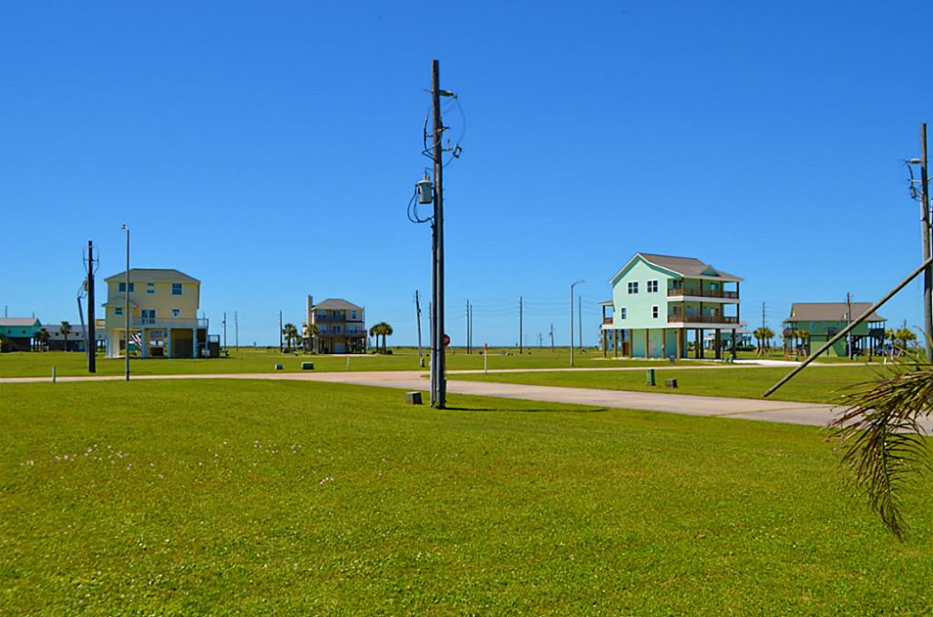Lot 33 Monterey Court, Galveston, TX 77554