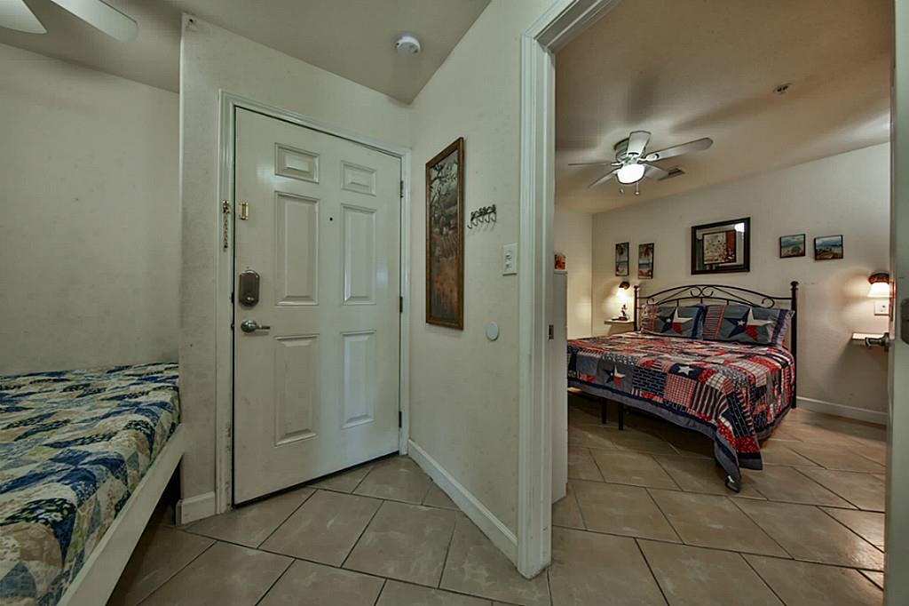 9520 Seawall Boulevard, Galveston, TX 77554