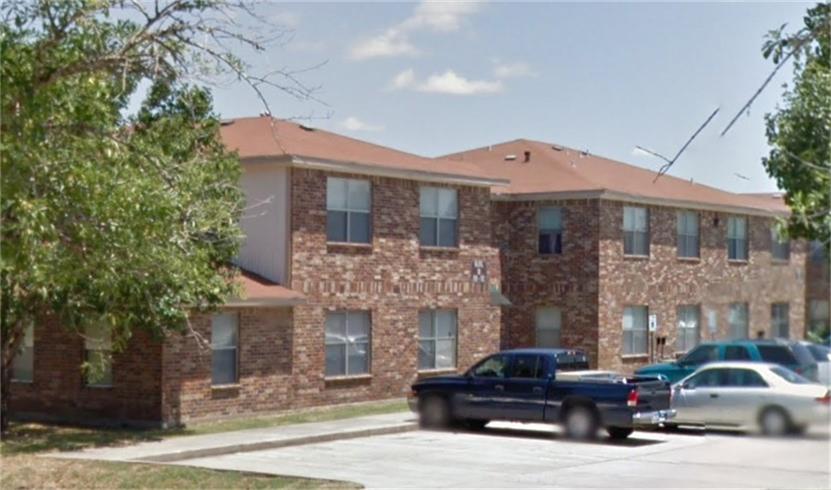 8409 Oleander Drive, Highlands, TX 77561