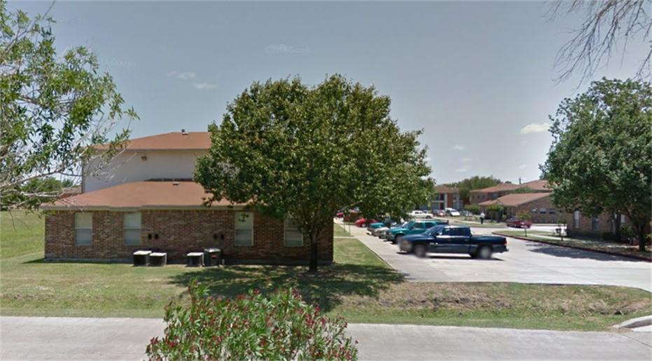 8409 Oleander Drive, Highlands, TX 77561