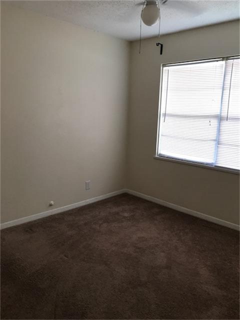 217 Cedar Drive, Hitchcock, TX 77563