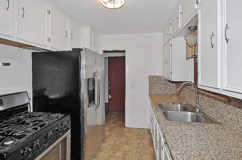 315 Cypress, Lake Jackson, TX 77566