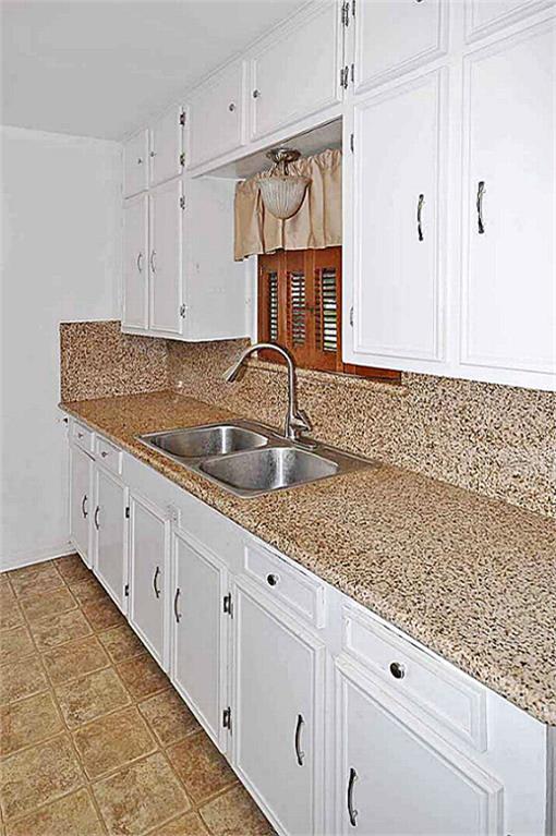315 Cypress, Lake Jackson, TX 77566