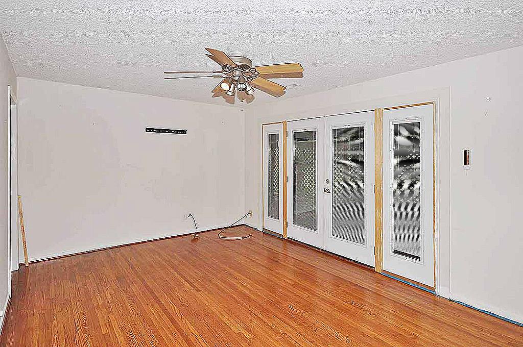 315 Cypress, Lake Jackson, TX 77566