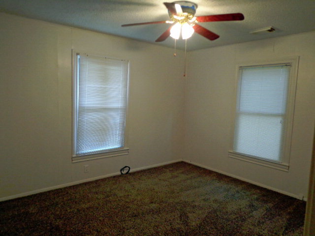 124 Jasmine, Lake Jackson, TX 77566