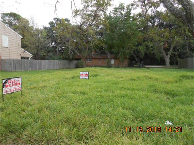 1121 Estates Drive, La Marque, TX 77568