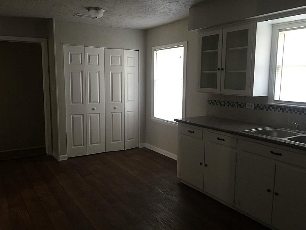 1805 Austin Street, La Marque, TX 77568