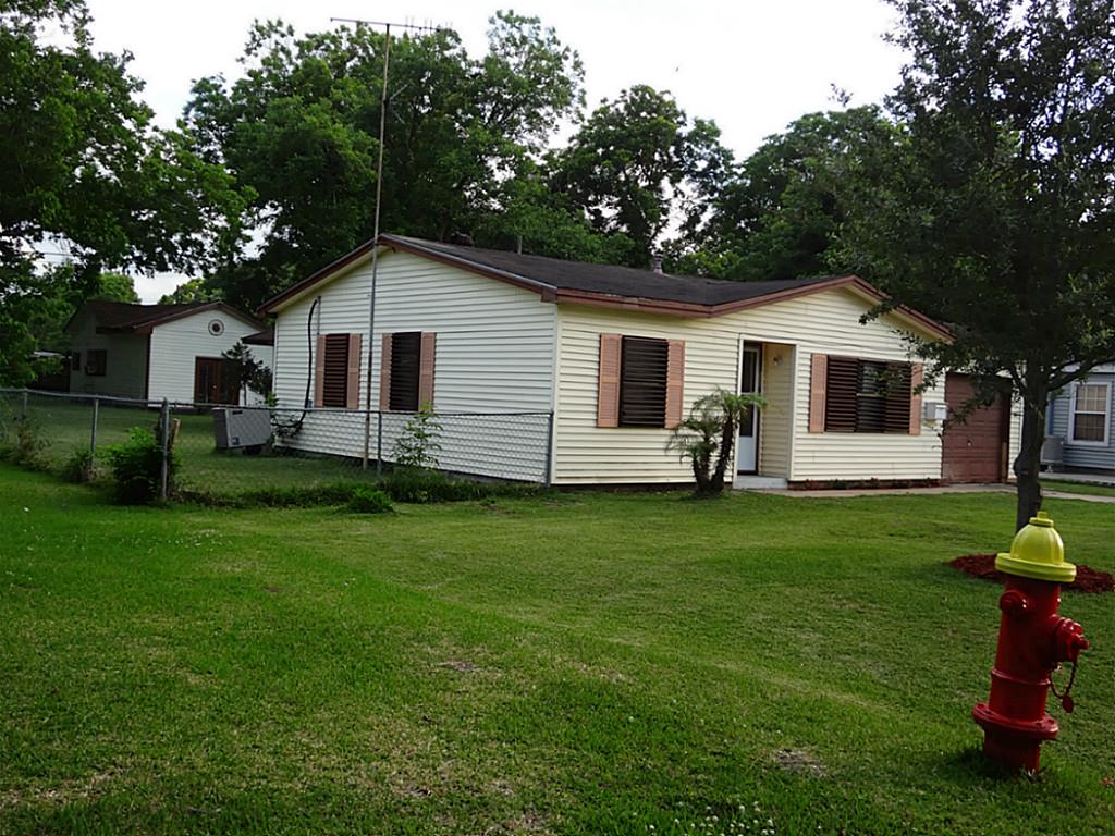 503 Azalea Drive, La Marque, TX 77568