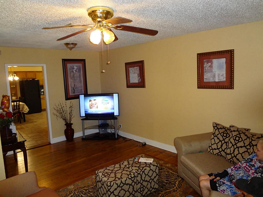 503 Azalea Drive, La Marque, TX 77568