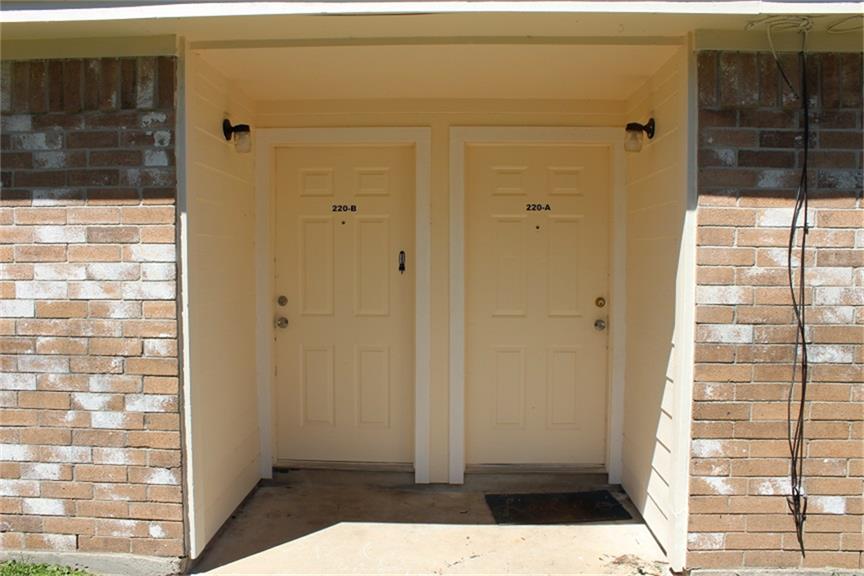 220 Westward Avenue, La Marque, TX 77568