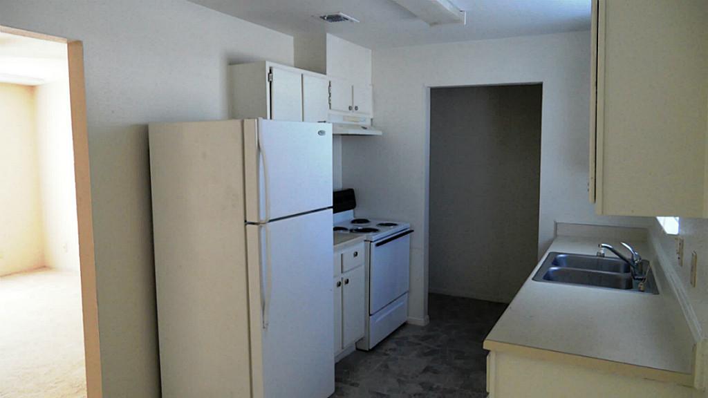 220 Westward Avenue, La Marque, TX 77568