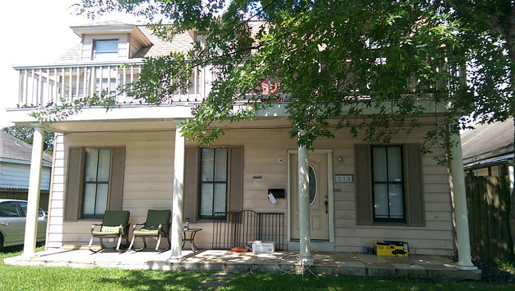 218 S 2nd, La Porte, TX 77571