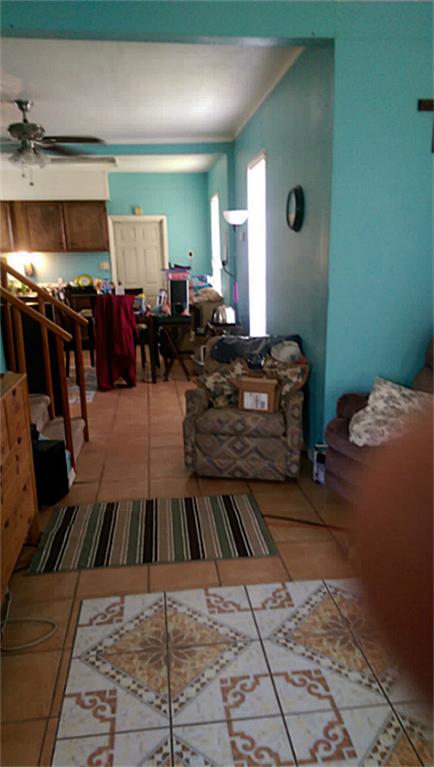 218 S 2nd, La Porte, TX 77571