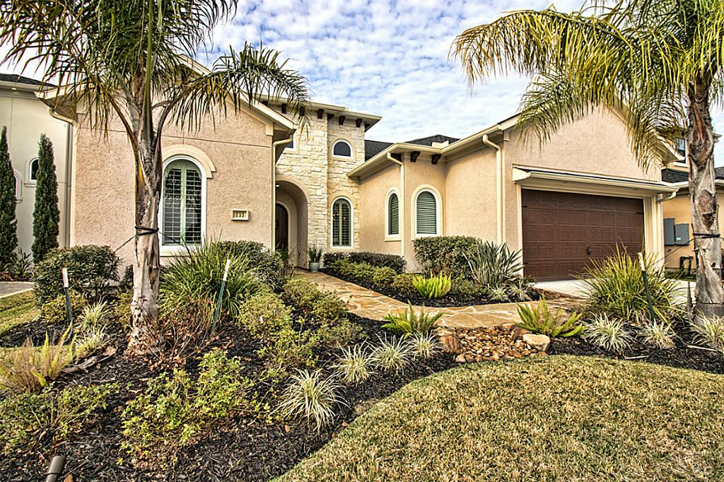 733 Pegasus Lane, League City, TX 77573