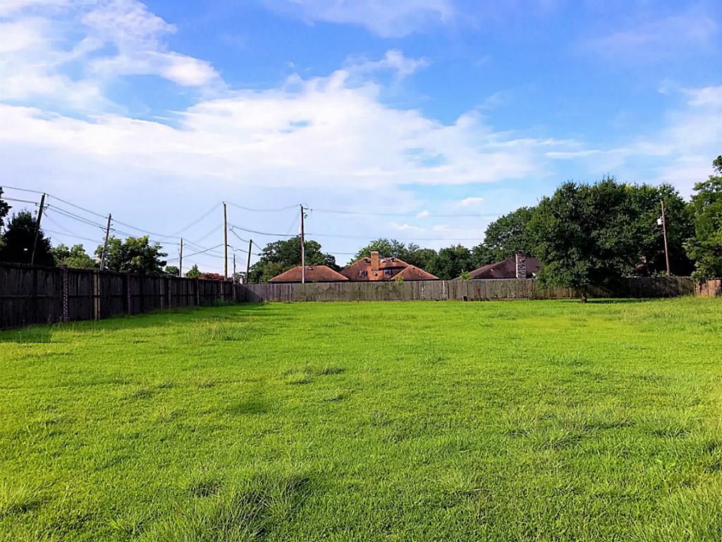 0 W River, League City, TX 77573